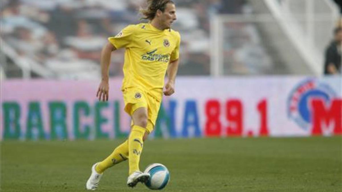 Forlán &quot;nunca ha hecho cosas fuera de lugar&quot;, según su padre