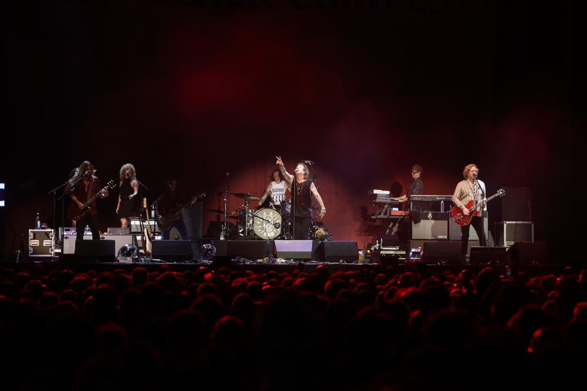 El rock de The Black Crowes conquista Alicante en Área 12