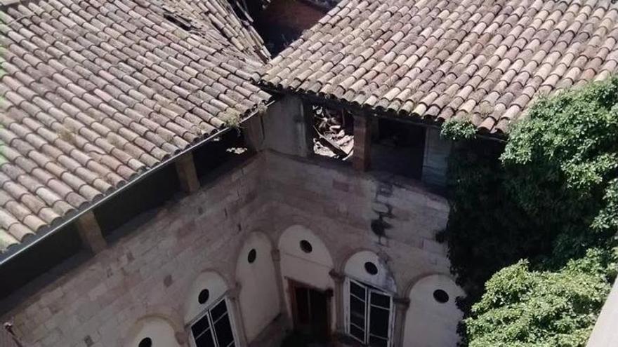 Monistrol exigeix accions urgents de conservació a la propietat del Palau Prioral