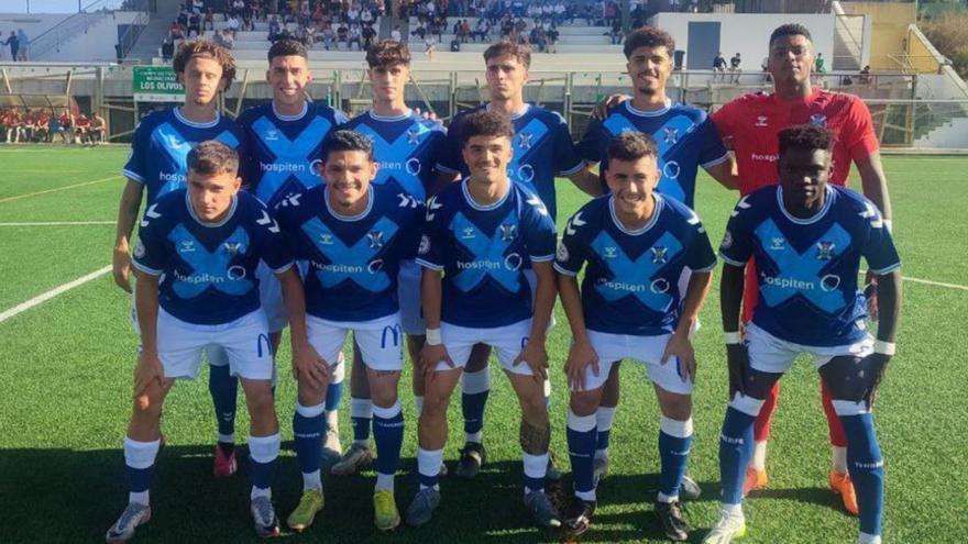 Formación inicial del Tenerife B, que logró puntos importantes en Los Olivos. | | E.D.