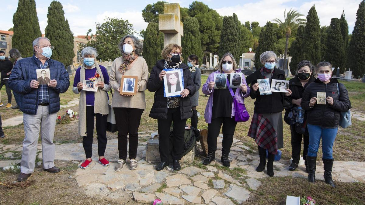 El cementerio de Alicante acoge la primera exhumación de represaliados del franquismo
