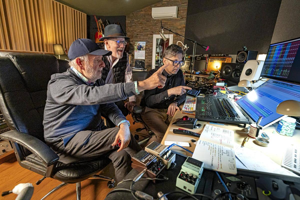 Grabadas las voces de referencia, los músicos de Ossifar entrarán en el estudio los próximos días