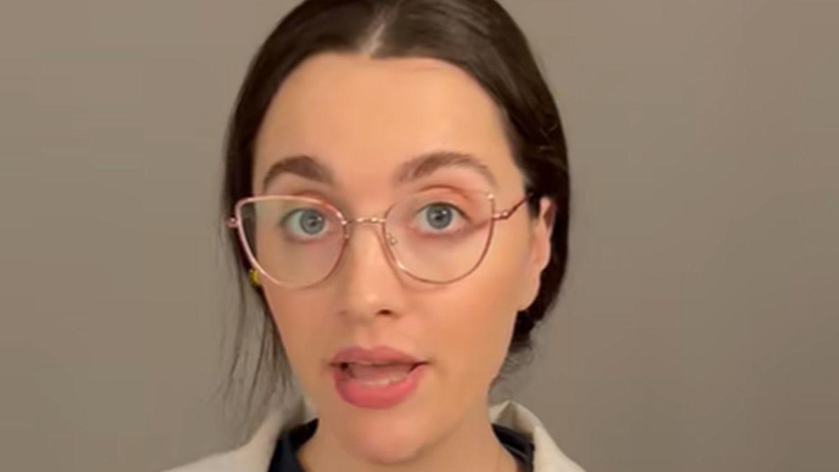 La bióloga Carloina y divulgadora en las redes sociales.