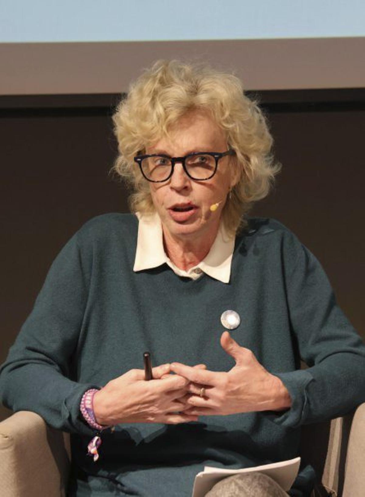 Beatriz Caamaño: «O noso tataravó perdeu todo no casino e non volveu»
