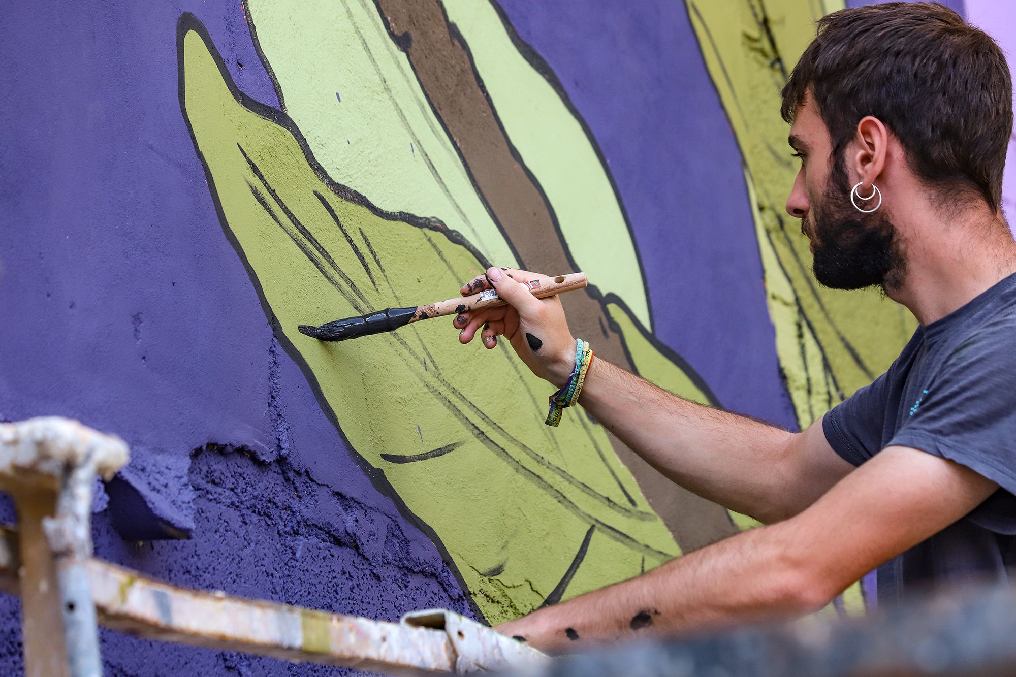 Un mural en Bigastro para homenajear la inventiva de las mujeres en la historia