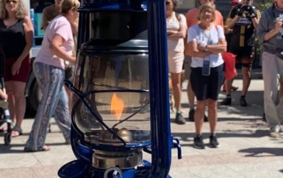 La Flama del Canigó en una de les places de la Cerdanya | ARXIU PARTICULAR