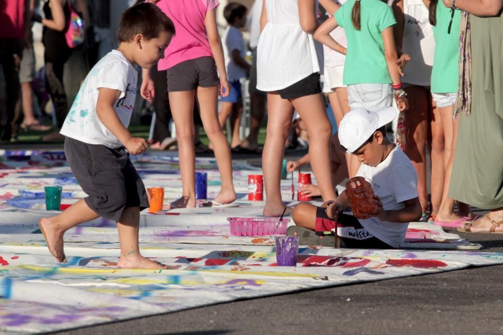 Velas hechas de sueños infantiles solidarios