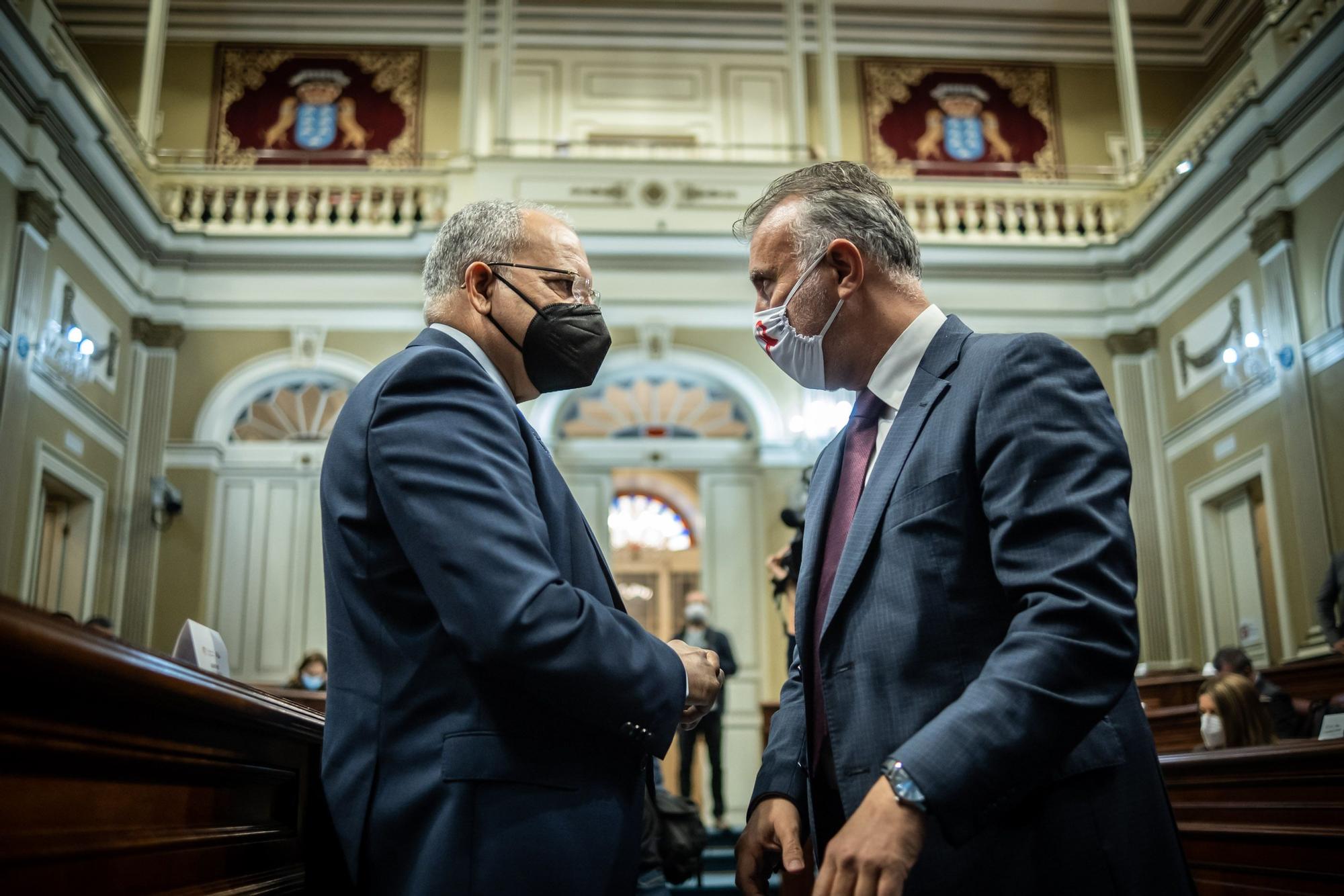 Pleno del Parlamento de Canarias celebrado el 1 de diciembre de 2020