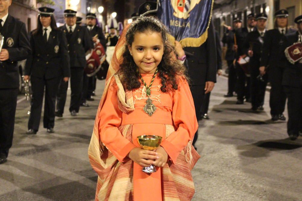 Procesión de la Hermandad de Jesús con la Cruz y Cristo Resucitado.