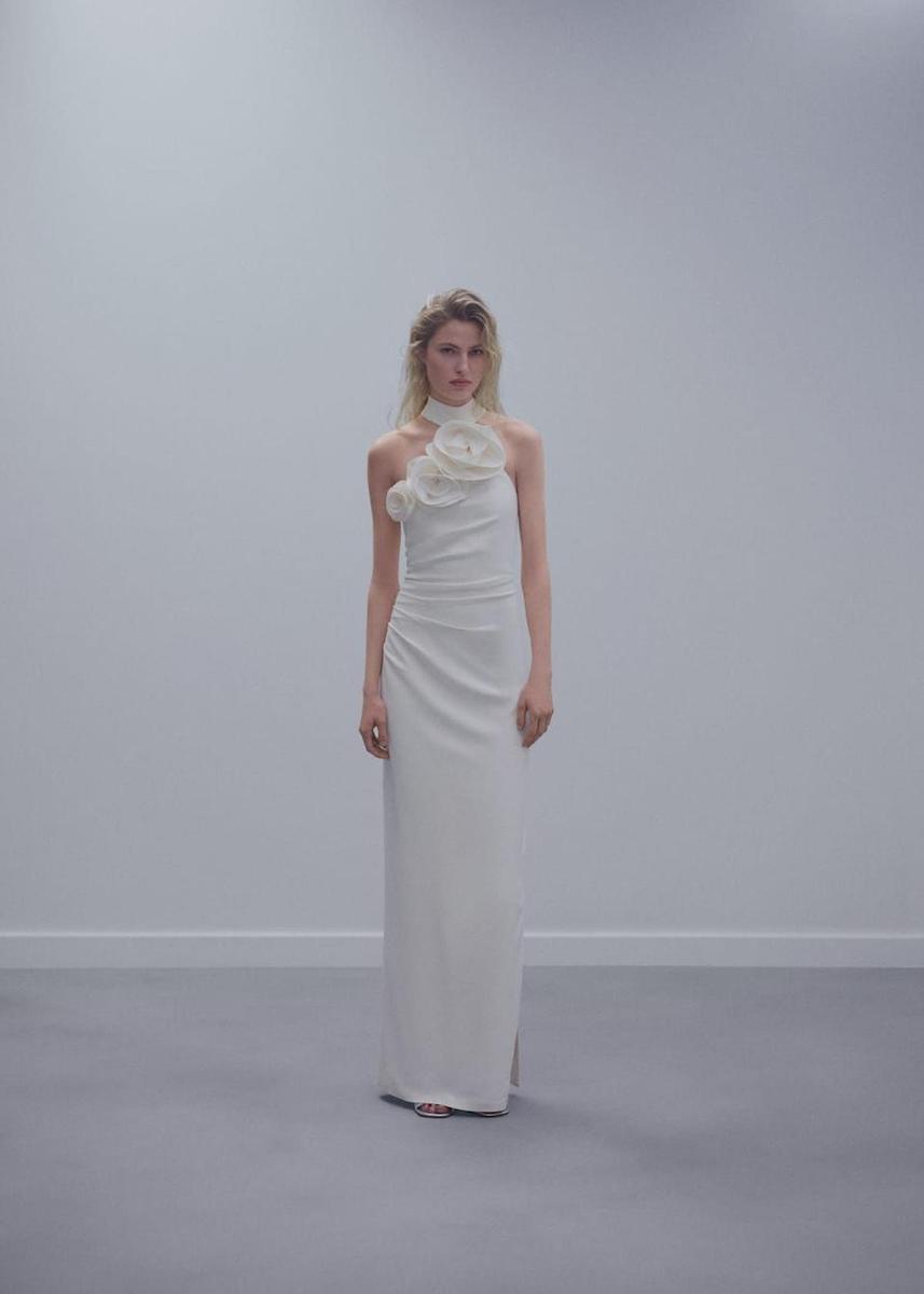 Vestido de novia de Mango con flores