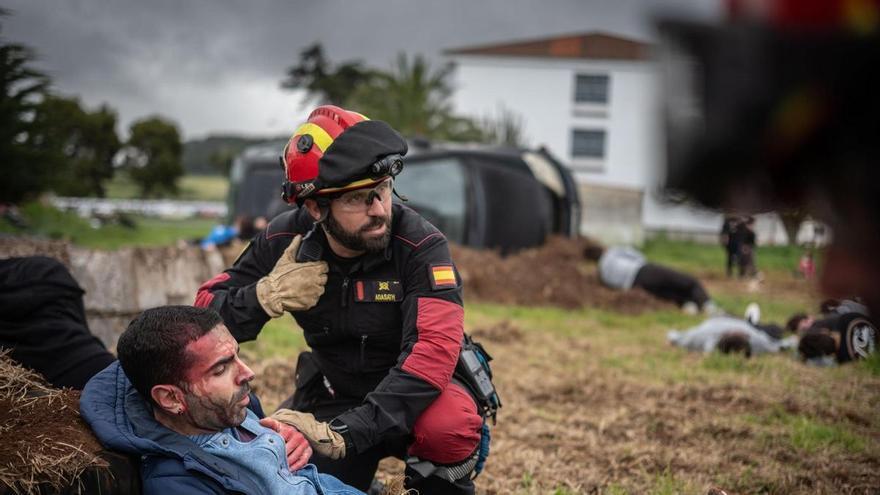 El impacto de un avión, 122 'heridos' y más de 400 efectivos: Tenerife ensaya una emergencia para evitar la catástrofe