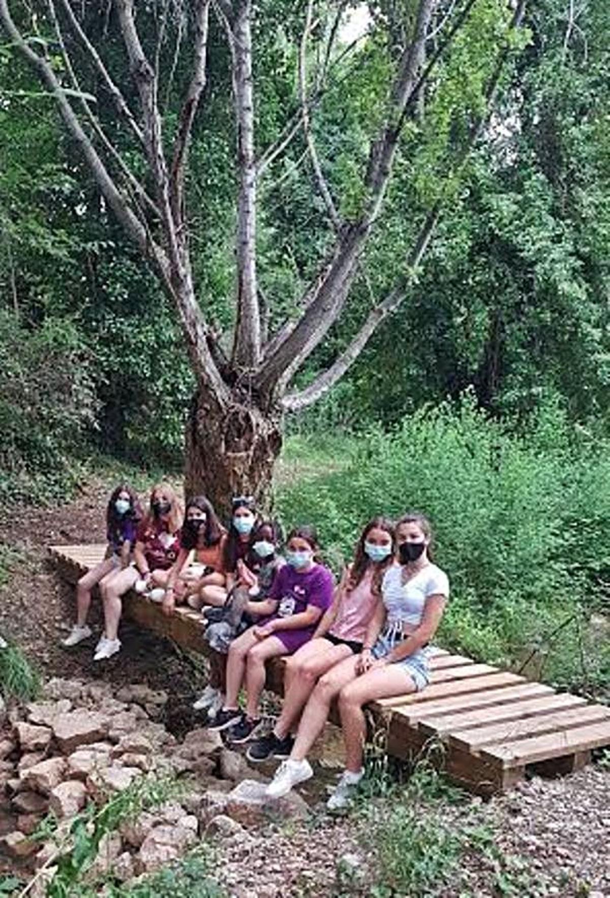 Los jóvenes se convierten en guías por sus pueblos