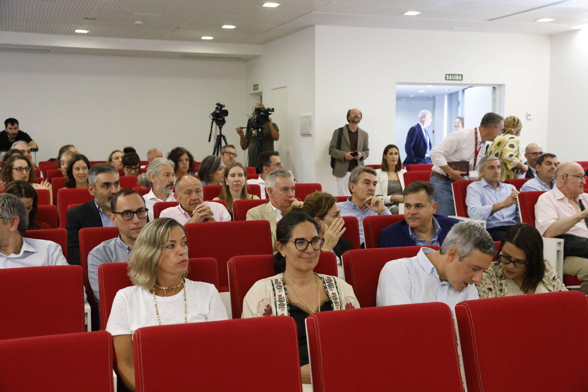 Así fue la junta general de accionistas de Duro Felguera
