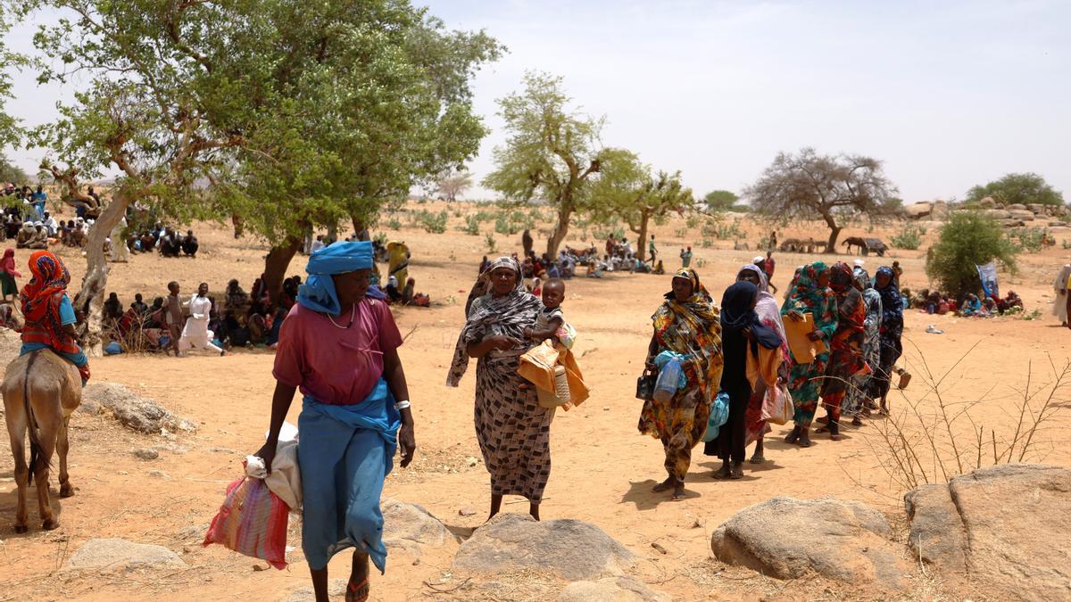 Unos 20.000 civiles huyen de Sudán al Chad, según la ONU