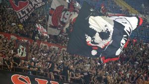 Un aficionado del PSG, acuchillado en un enfrentamiento entre su hinchada y la del Milan