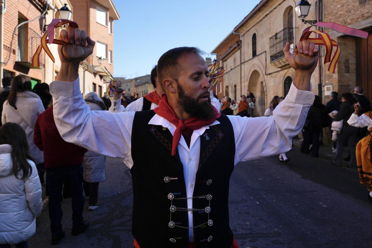 GALERÍA | Baile del Niño en Venialbo 2025