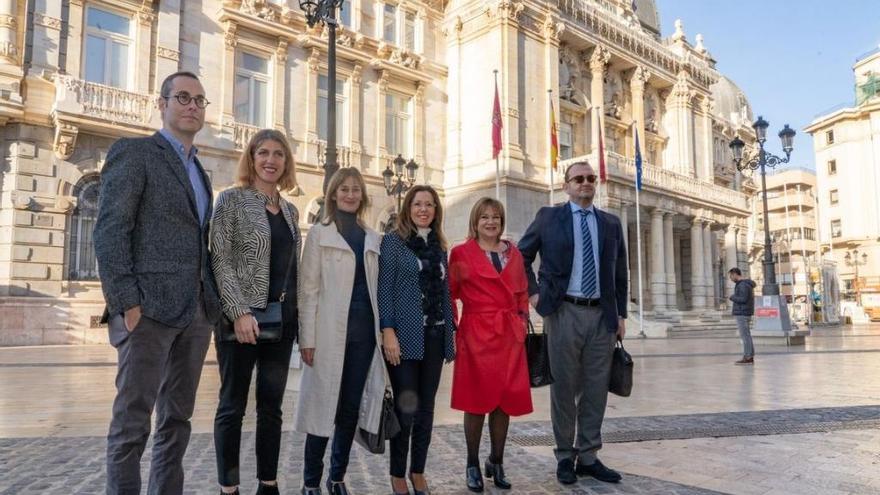 Ponentes de las jornadas, con Ana Belén Castejón.