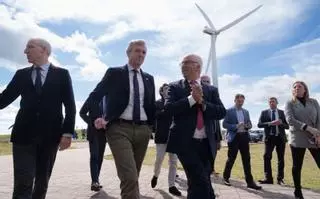 La Xunta da un giro en su política energética y será accionista de parques eólicos y otras renovables