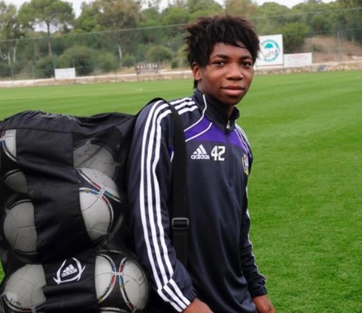 Lamisha Musonda, en edad juvenil antes de emigrar al Chelsea con sus hermanos