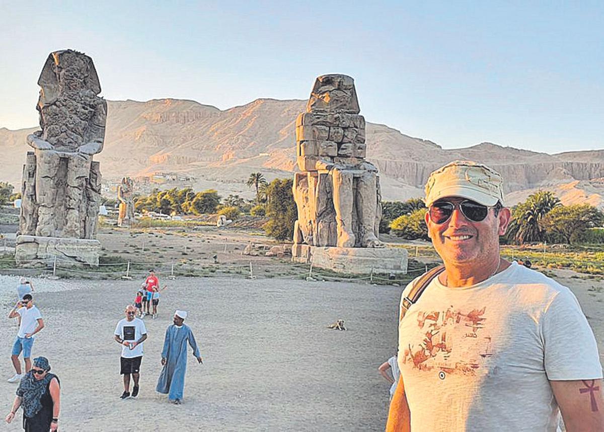 El autor cumplió su sueño en 2019 al viajar a Egipto.