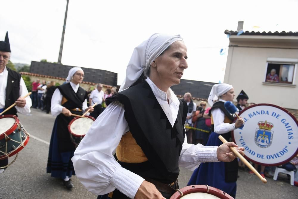 Desfile de las carrozas de Valdesoto