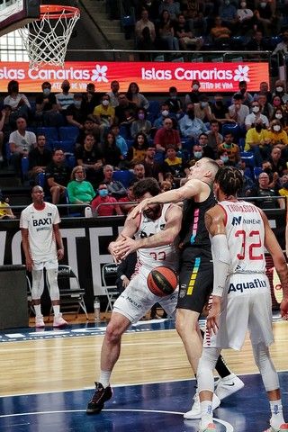 Partido Lenovo Tenerife - BAXI Manresa de Liga Endesa