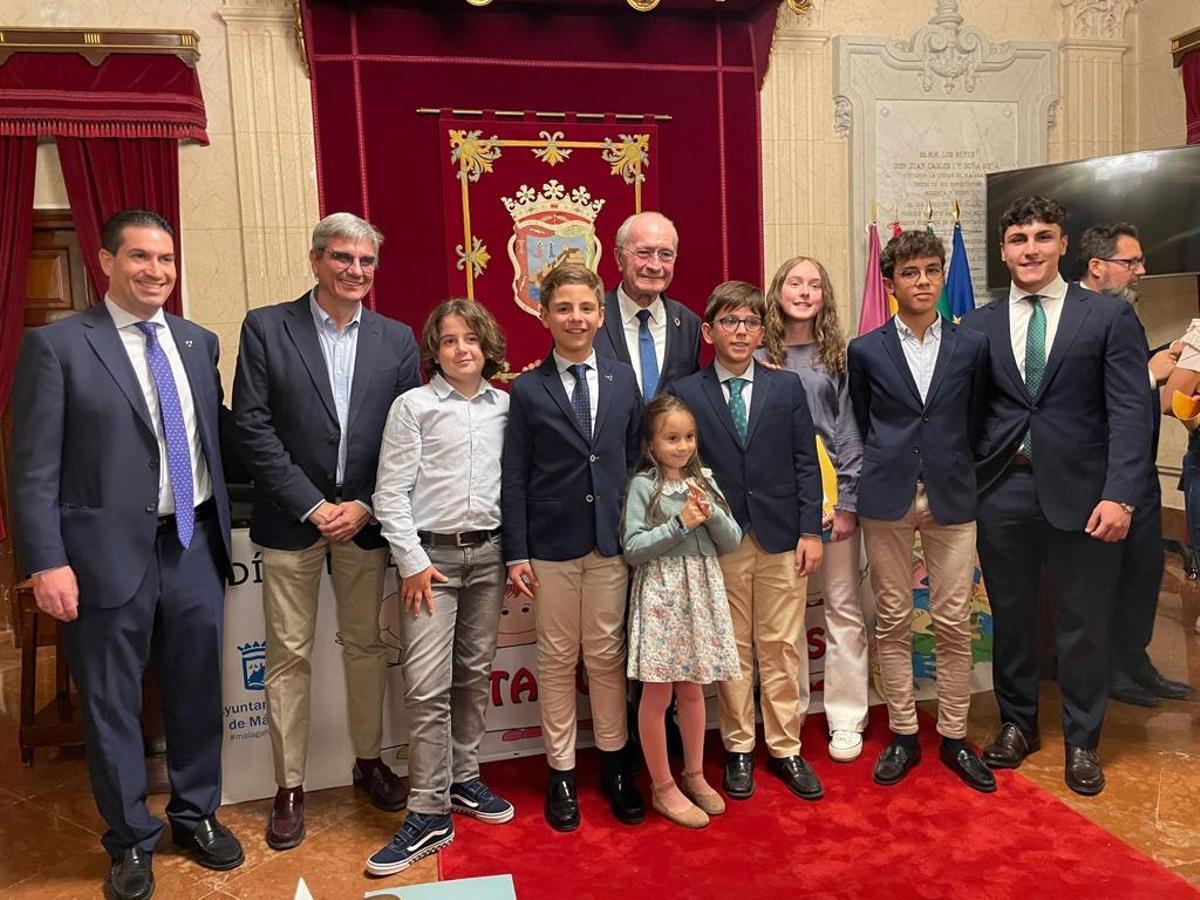El alcalde infantil y algunos de los concejales infantiles