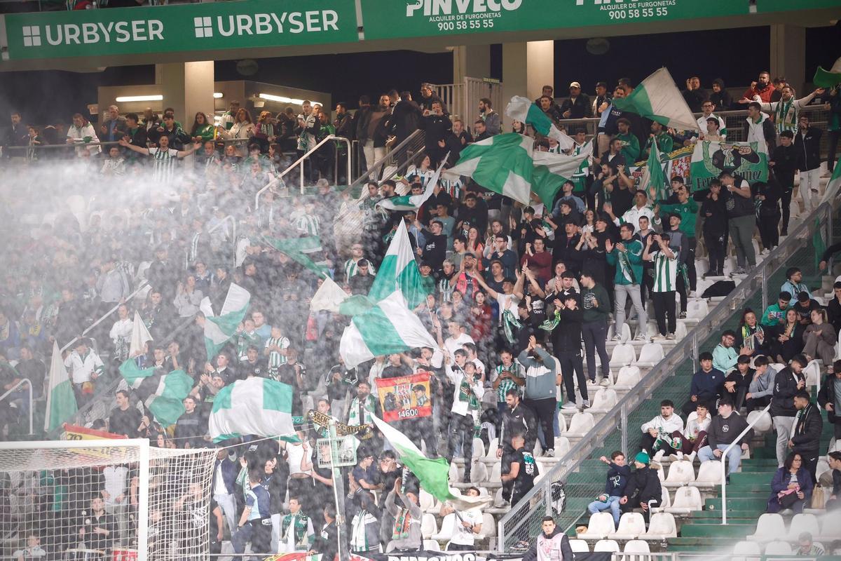 El graderío de Fondo Sur, en la previa del Córdoba CF-Andorra del pasado lunes.