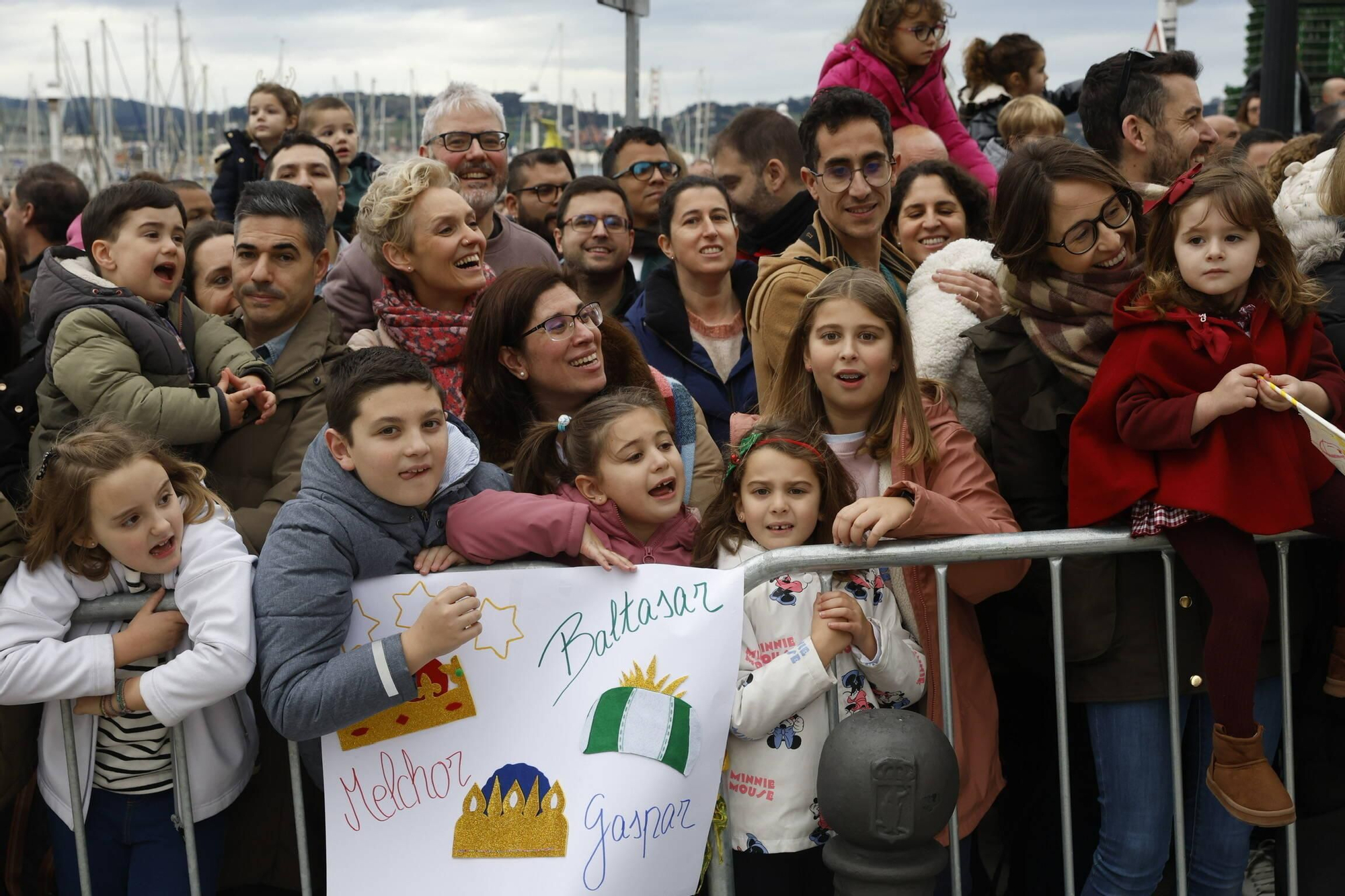 En imágenes: Los Reyes Magos desembarcan en Gijón