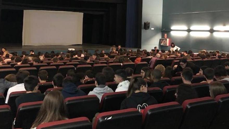 Un aspecte del cinema Comtal de Ripoll, gestionat per una empresa exhibidora de Lleida