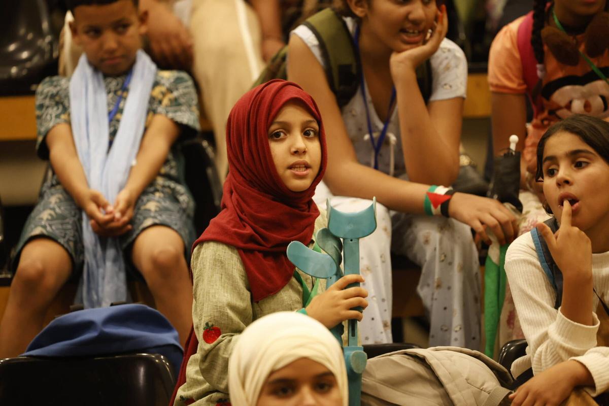 Recepción en Avilés de los niños saharauis del programa Vacaciones en paz