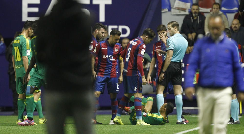 Bronca entre el Levante y el Cádiz