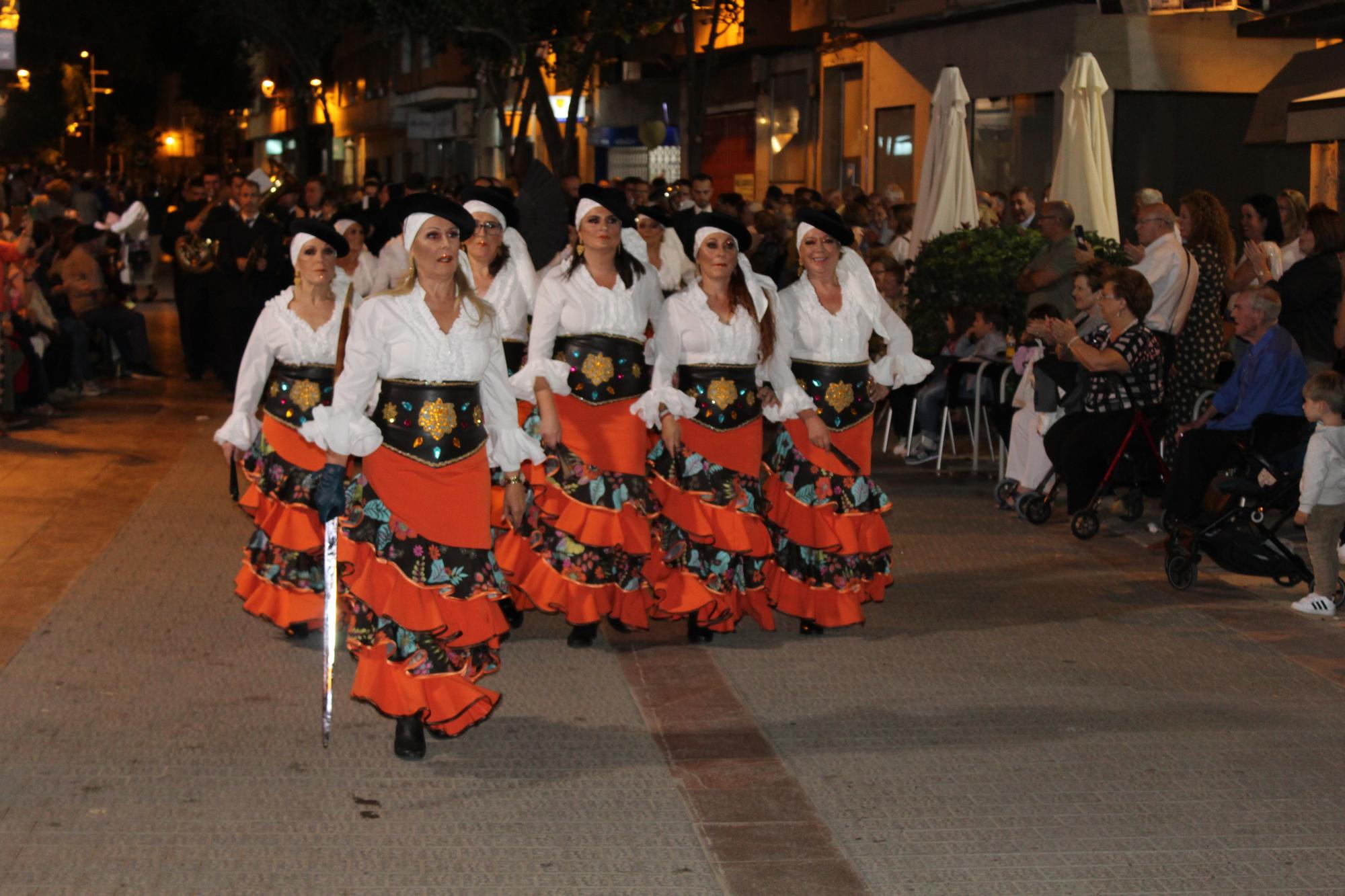 Los Moros y Cristianos conquistan la Vila de Alzira