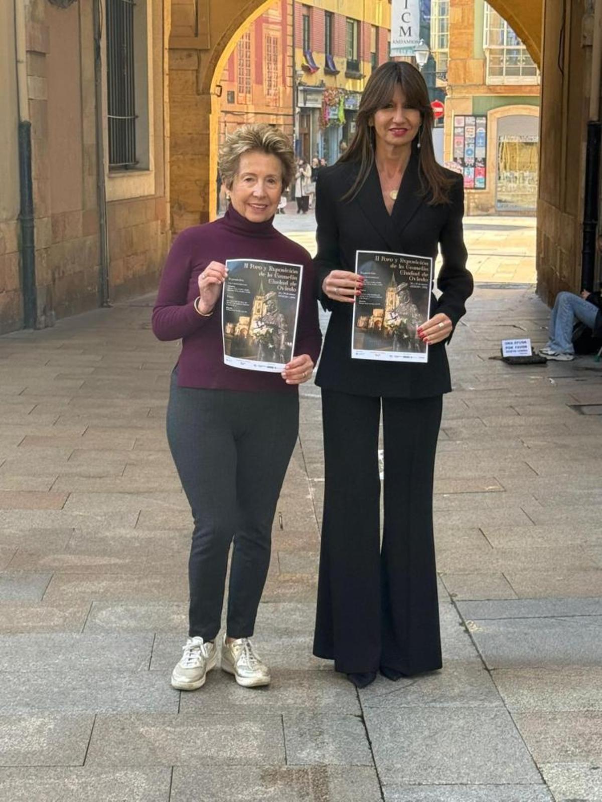 Maria del Carmen de Ines, una de las organizadoras del evento, junto a Leticia González, concejala de Economía.