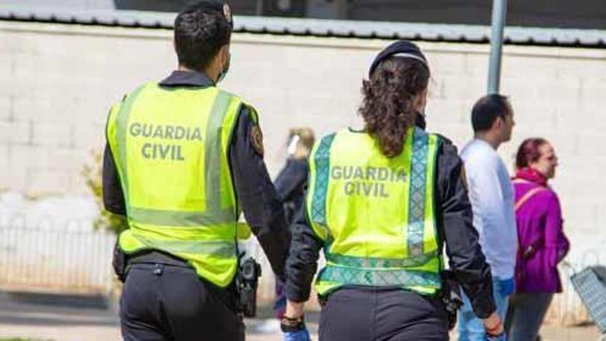 La Guardia Civil detiene a un hombre por agredir a un vigilante en el PAC de Campos