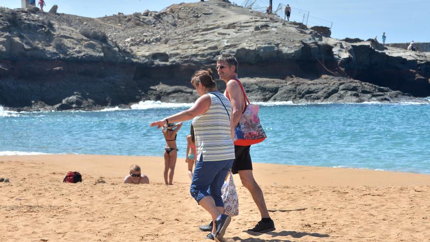 Costas cita a Anfi en Tauro para firmar la devolución de la concesión de la playa