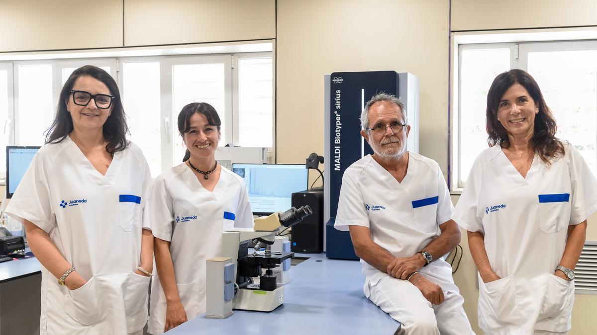 El equipo de los laboratorios de Análisis Clínicos de Juaneda Hospitales
