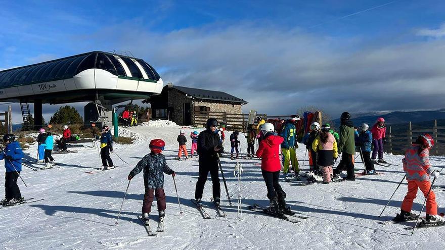 Masella (Girona) recibe a los primeros esquiadores de la temporada en Cataluña