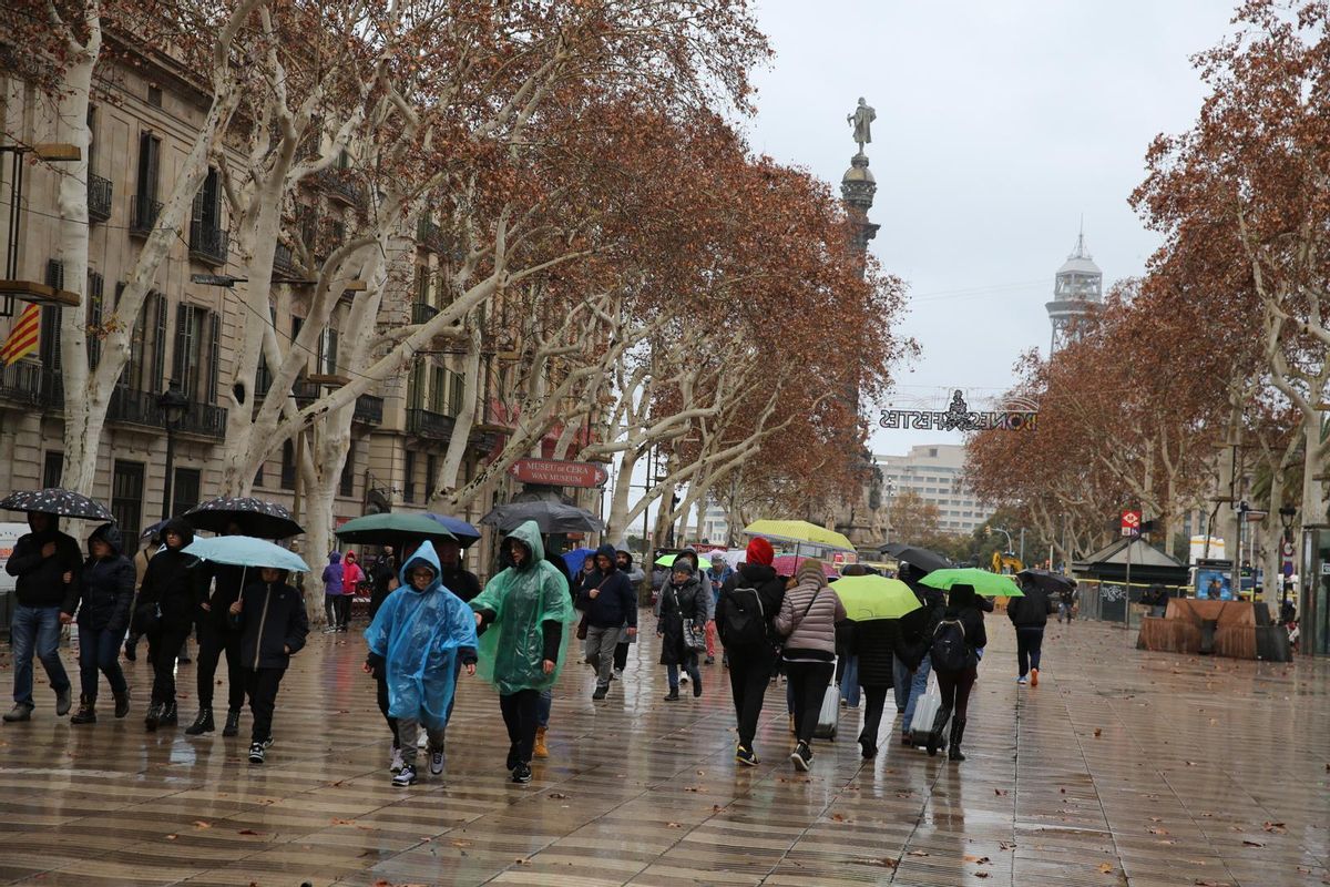 L’arribada d’un front polar aquest cap de setmana provocarà un descens tèrmic de fins a 10 graus i donarà pas a la tardor de forma abrupta