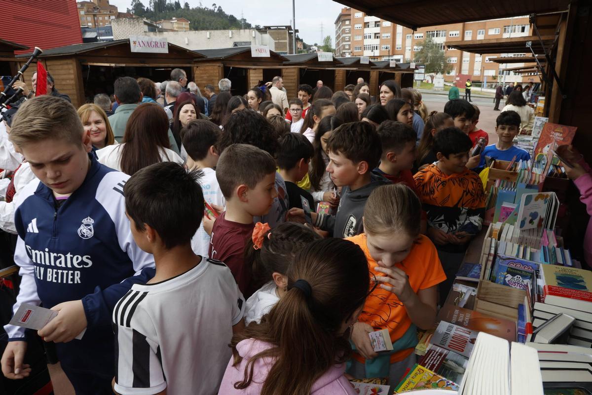 Inauguración de la Feria del libro de Corvera Inauguración de la Feria del libro de Corvera