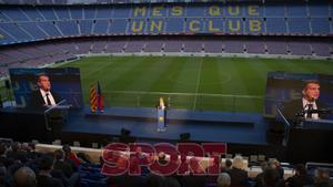 Joan Laporta ha sido investido como nuevo presidente del FC Barcelona en el Camp Nou ante trescientas personas.