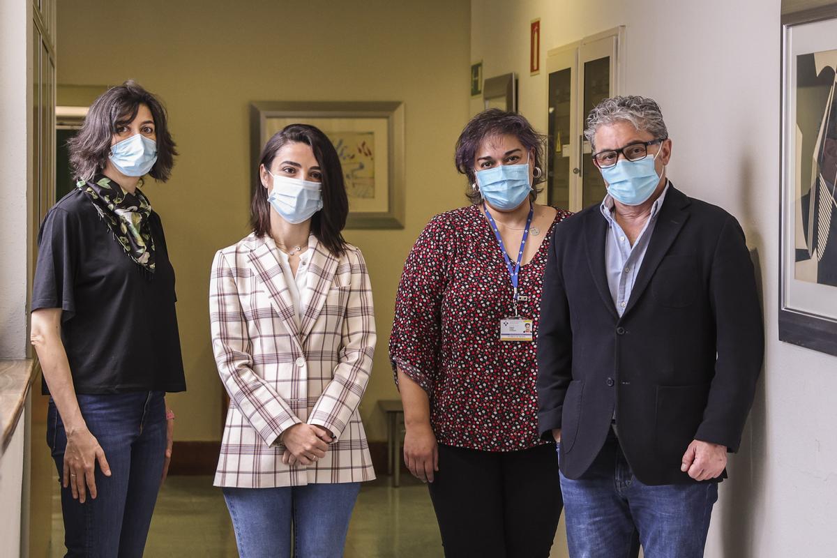 De izquierda a derecha, Cristina Pintado, Paula Alonso, Raquel Casas y Valentín Javier Rodríguez, en la sede del Sespa. |