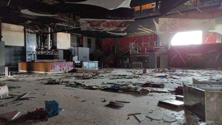 De templo del &#039;bakalao&#039; a nido de vandalismo: así está la macrodiscoteca Pirámide