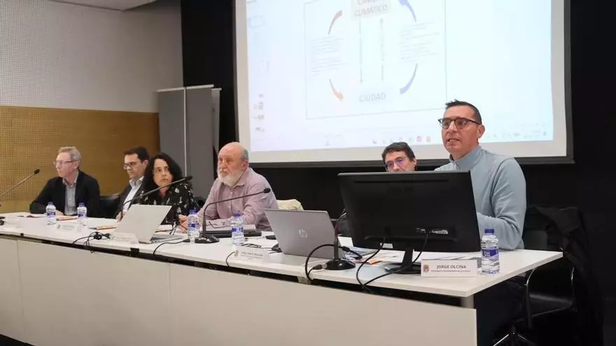 “Alicante, un plan contigo” aborda las dotaciones y servicios