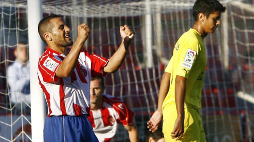 Moha celebra el gol de Despotovic en la derrota del Girona contra el Vila-real B en partit corresponent a la primera volta (2-3).