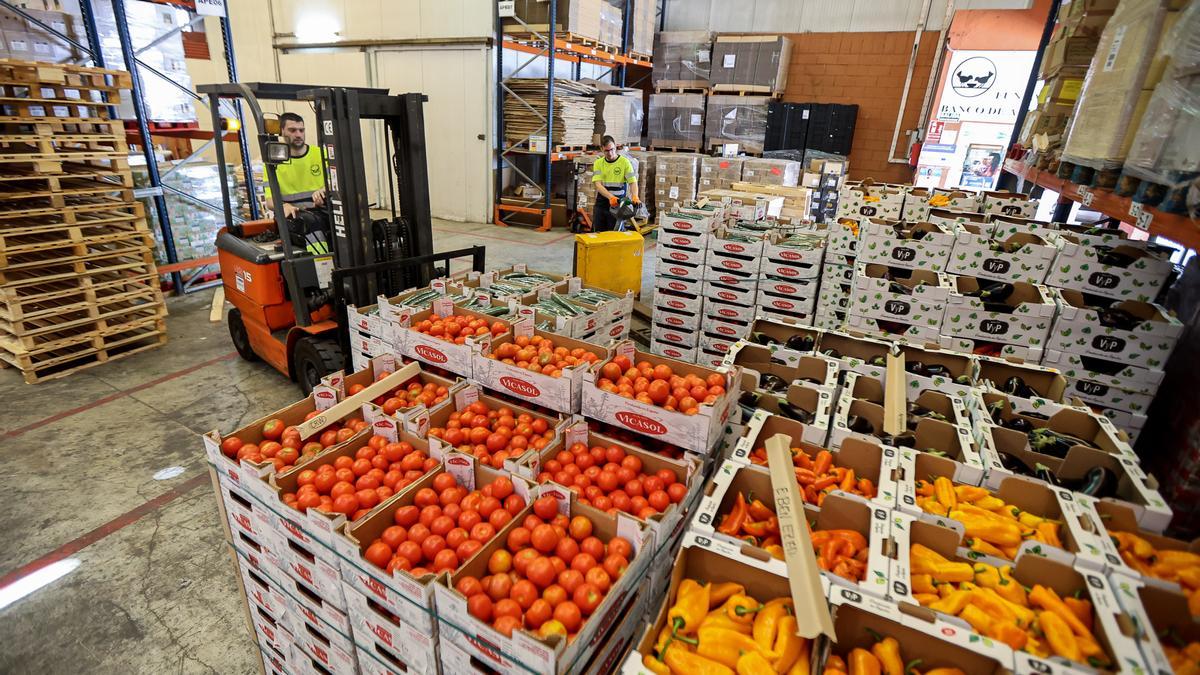 Frutas en el Banco de Alimentos de Alicante