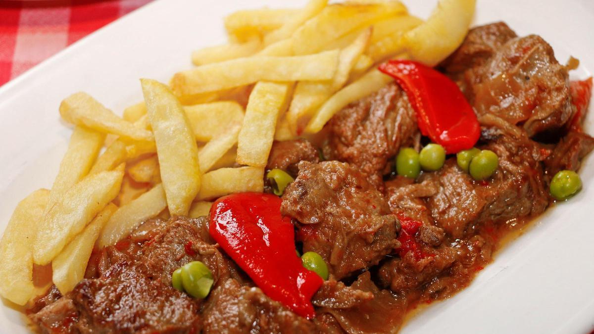 Carne gobernada al estilo de Oviedo.