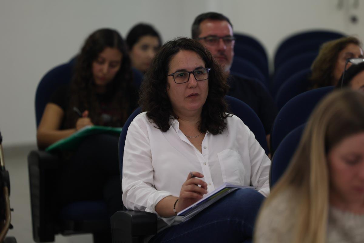 Las jornadas de regularización de inmigrantes de Sant Antoni, en imágenes Las jornadas de regularización de inmigrantes de Sant Antoni, en imágenes