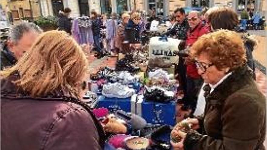 La plaça Catalunya de Llagostera acull la Fira Rebaixa