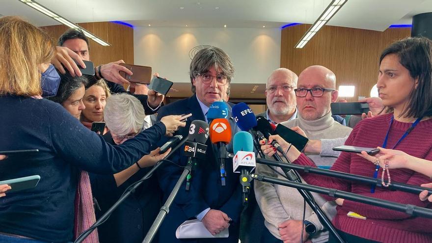 Puigdemont asegura que la sentencia europea hace inviables nuevas euroórdenes